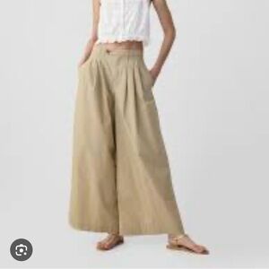 Gap x Doen high rise khaki Pants. Size 2